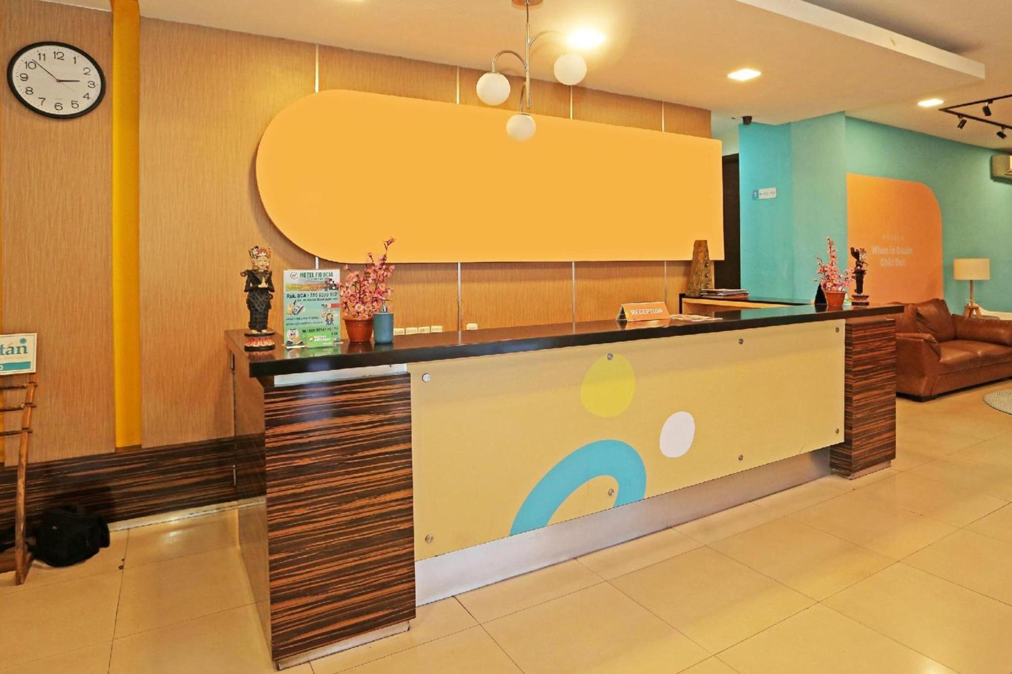 Super Oyo Townhouse Oak Hotel Fiducia Serpong Exterior photo